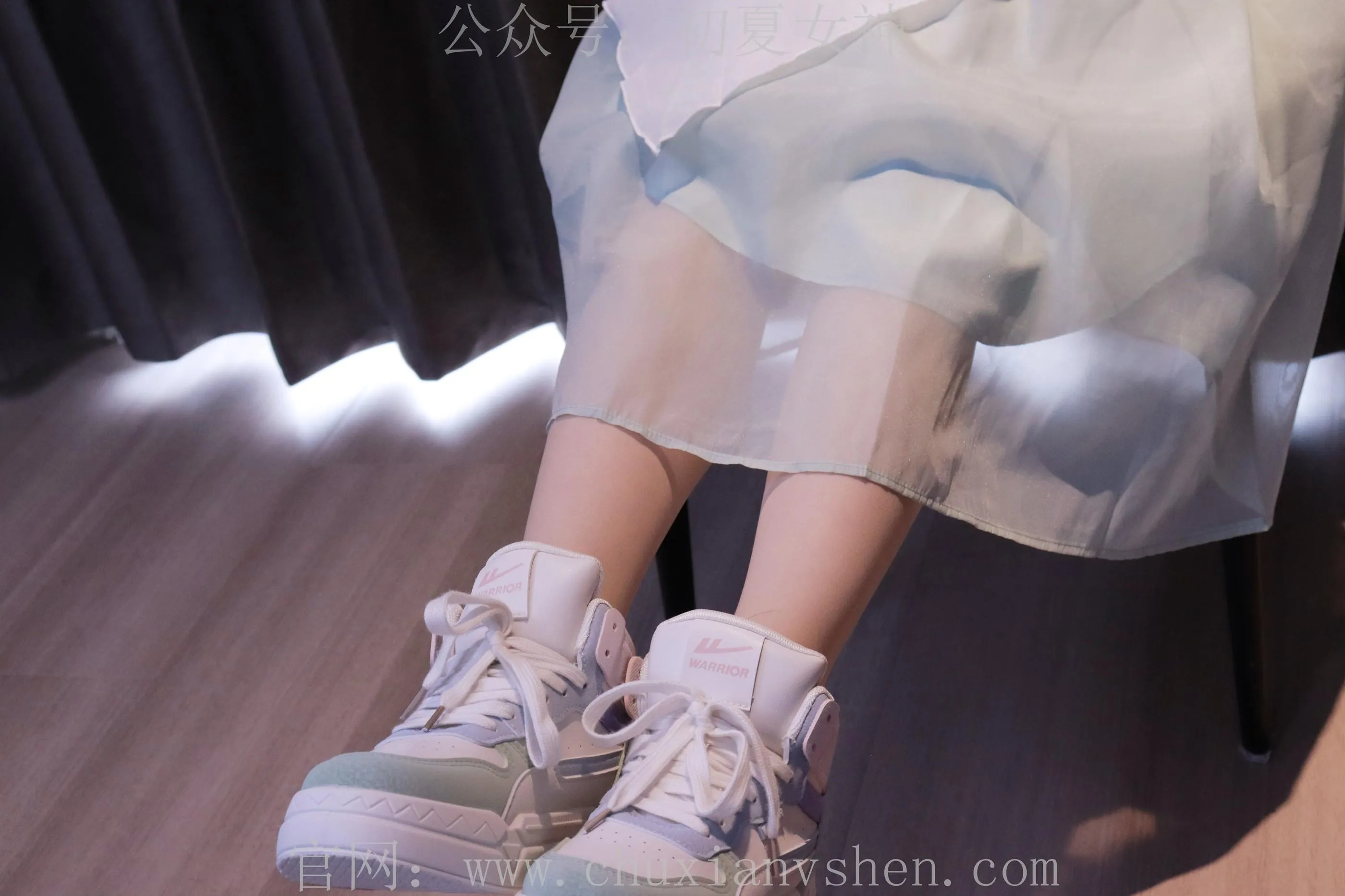 初夏女神 NO.009 念念 绿野仙踪M码连衣裙搭回力球鞋 [120P]插图